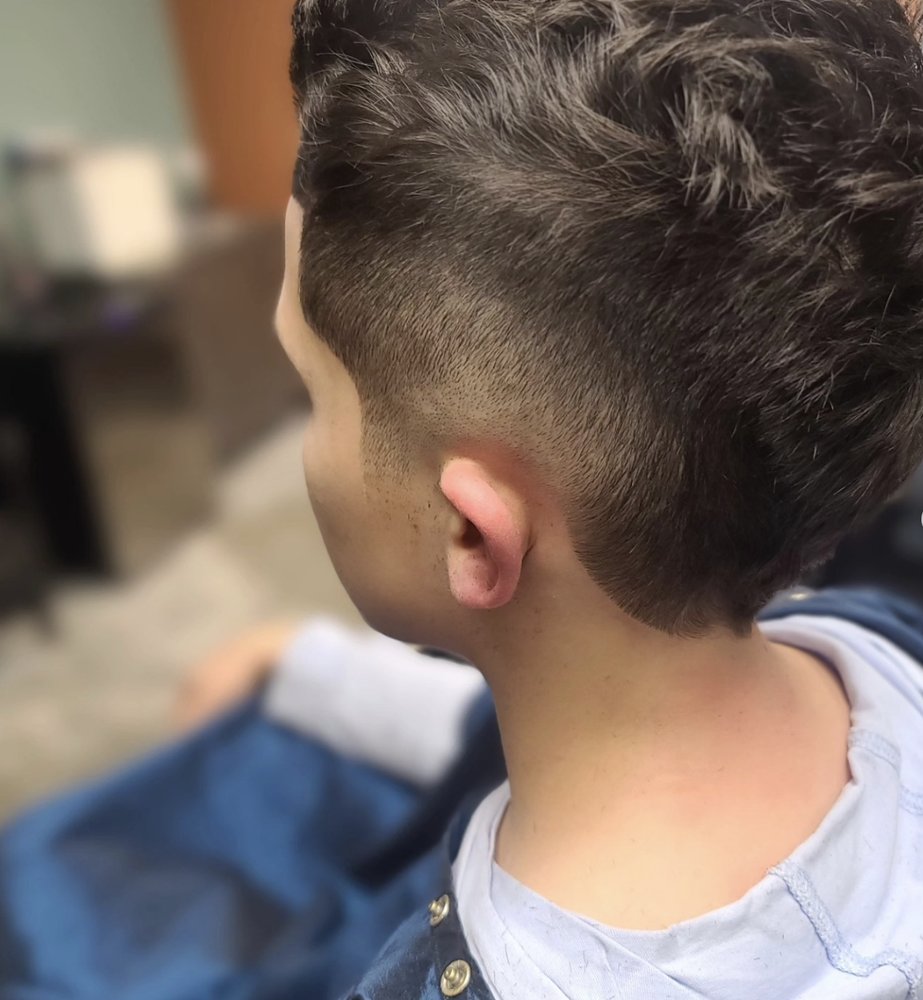 Fade detail at Grey's Barbershop